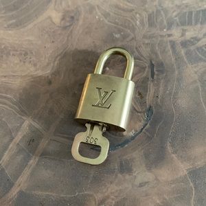 Louis Vuitton key and lock #303